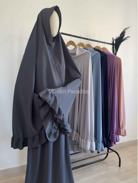 Ensemble de prière froufrou gris foncé
