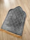 tapis de priere gris