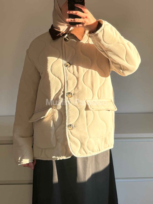 veste courte matelassée beige col velours femme modest fashion