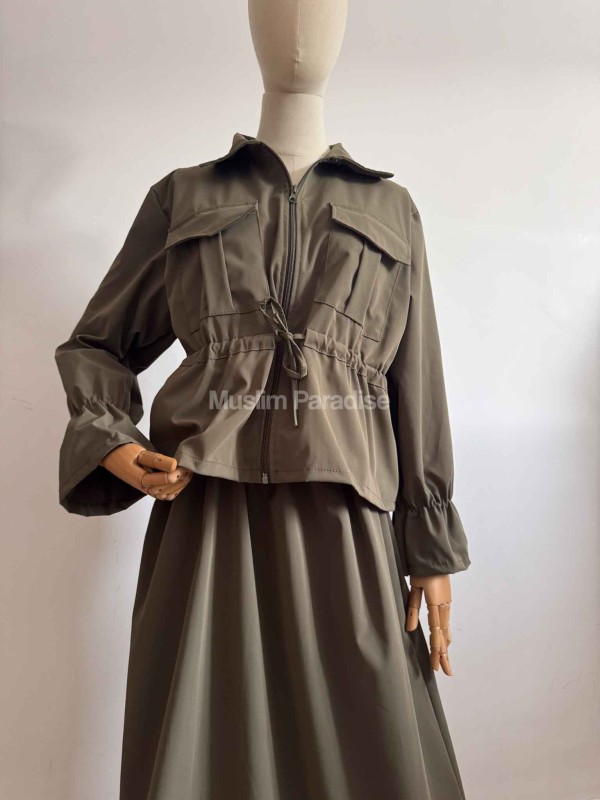 Conjunto Parka Modest fit Mujer – Chaqueta Estructurada  y Falda Larga Impermeable - Muslim Paradise