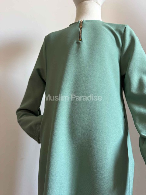 Abaya básica para niños con bolsillos - Muslim Paradise