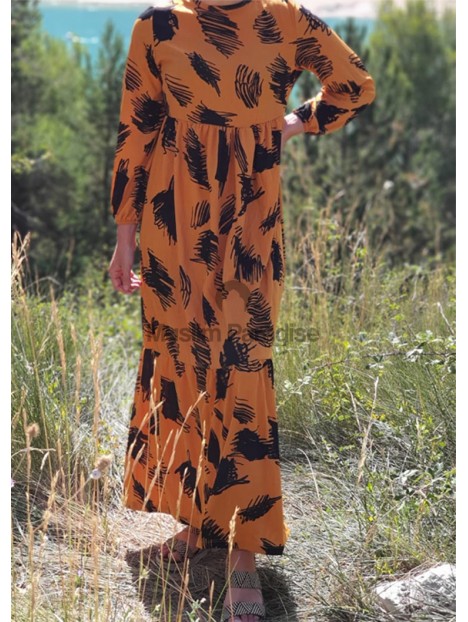 Robe longue jaune motif modeste
